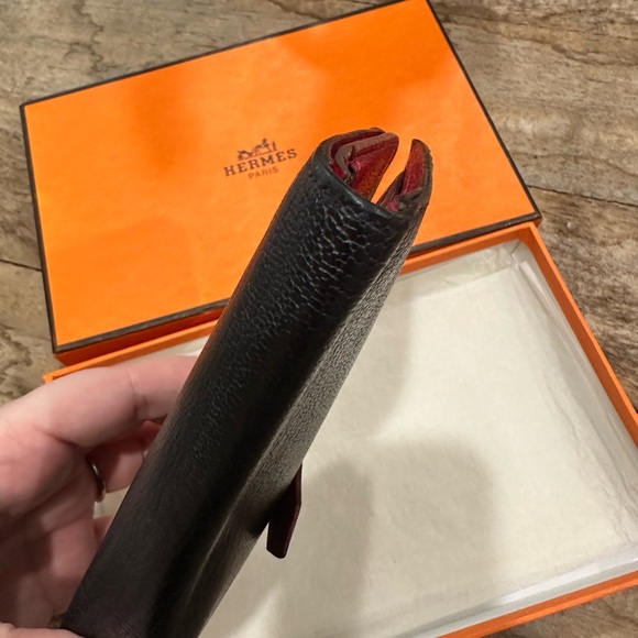 Hermes Bearn Classic Wallet w/ COA & Box - Picture 14 of 17